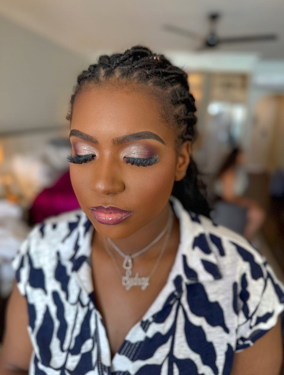 Soft glam makeup by I Heart Makeup — Natural finish