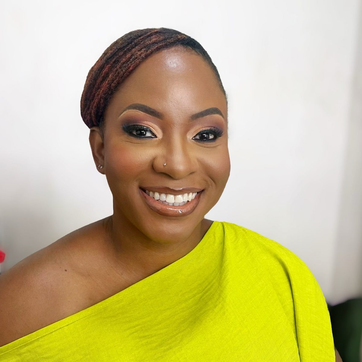 Soft glam makeup by I Heart Makeup — Sunshine